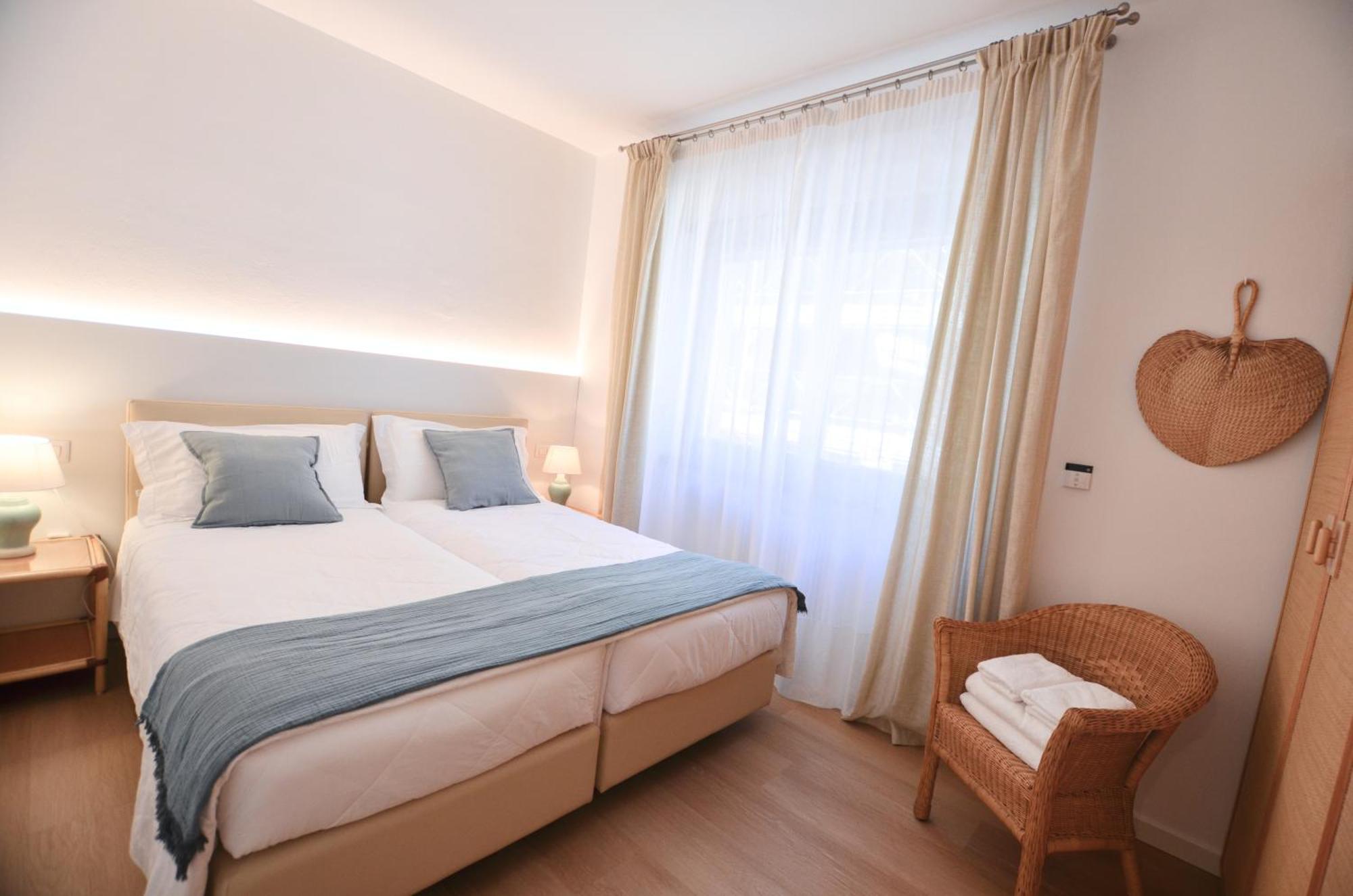 Villa Phoenix - Lake Apartments Riva del Garda Buitenkant foto